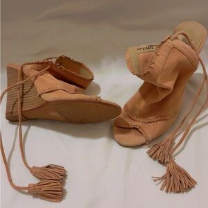 Chinese Laundry Peach Fringe Wedge Sandals